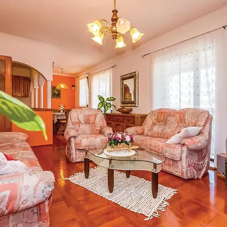 Beautiful In Apartman *